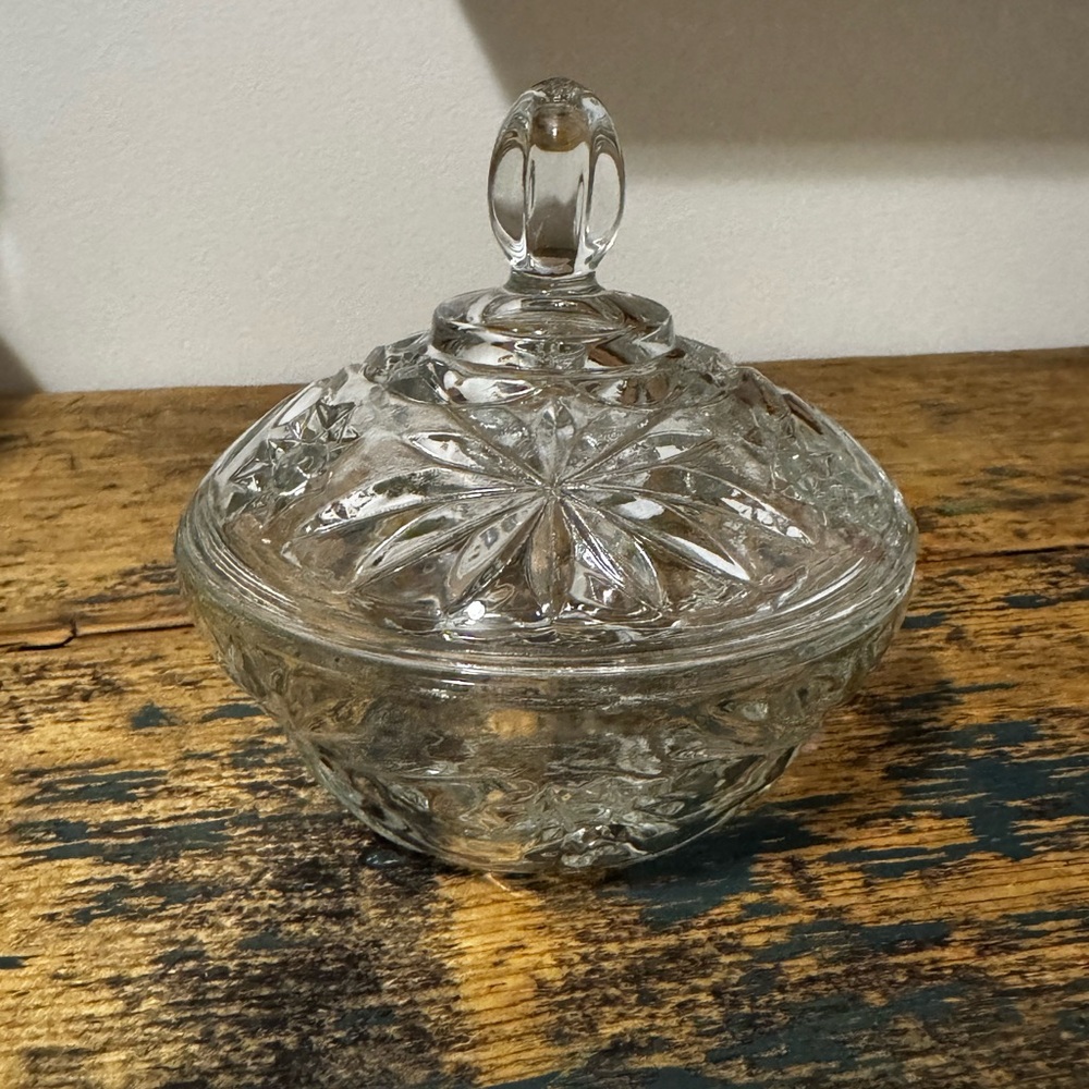 Elegant Clear Glass Candy Dish with Lid